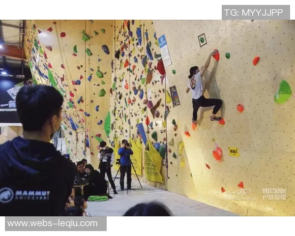 成都攀岩队比赛经验深度对比与提升策略探讨